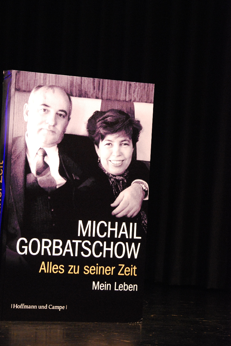 DSC 02691 Lit.Cologne 2013 Michail Gorbatschow – Alles zu seiner Zeit
