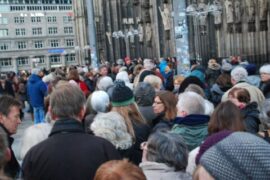 Woher und wohin, die größte Lesung der Lit.Cologne, fand im Kölner Dom statt.