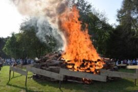 Osterfeuer im Kölner Süden – Bilder!