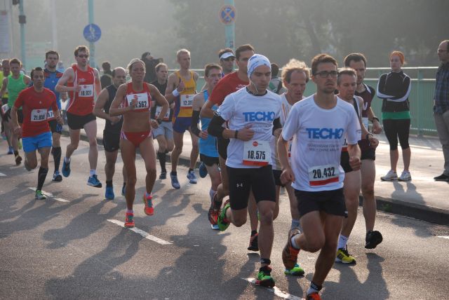 Christl Dörschel  die Gewinnerin bei den Frauen , die den Lauf in einer Zeit von 1:17 lief