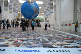 Die Welt, zu Gast auf der Photokina, in Köln